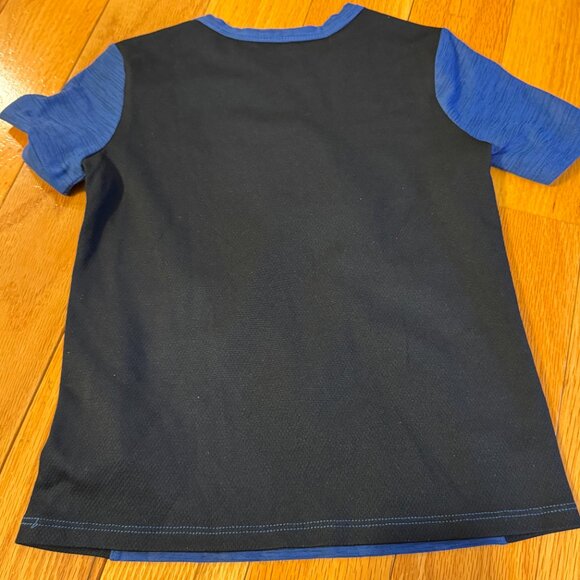 5T Old Navy Moisture-Wicking Graphic Tee for Toddler Boys (set of three) - Picture 7 of 8